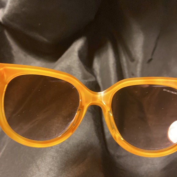 Prada Havana - Picture 4 of 8